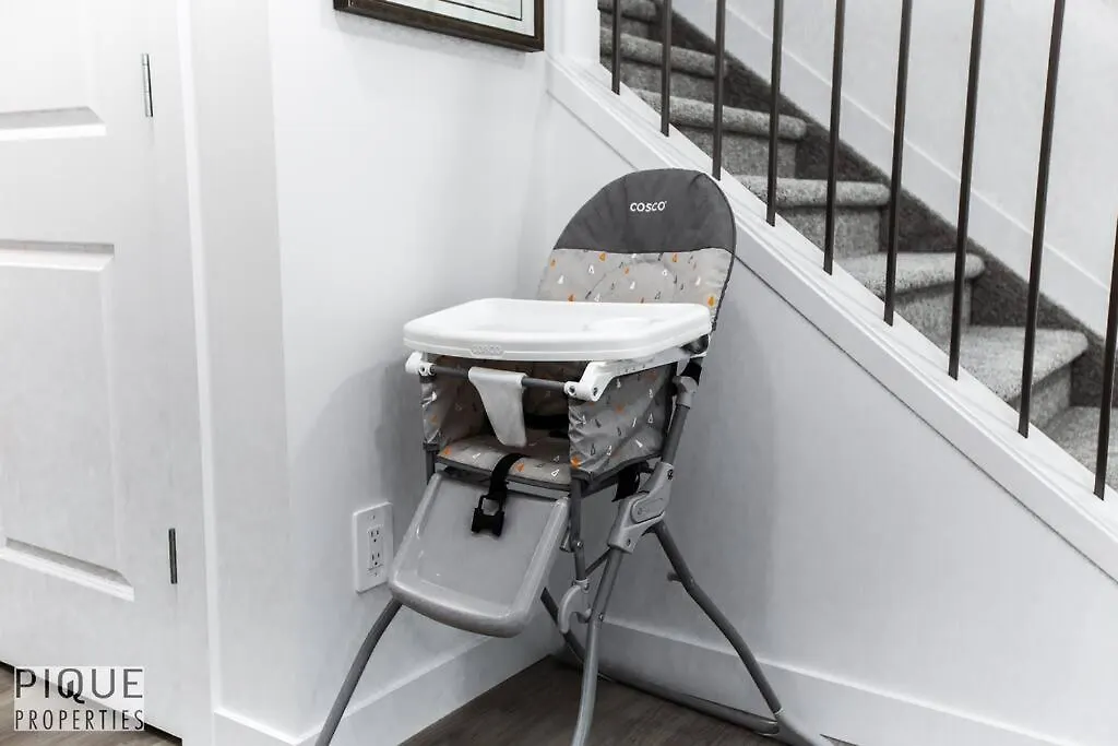 Urbanutopia*Luxury Home*King Bed*Patio/Bbq*Sleep16 Edmonton